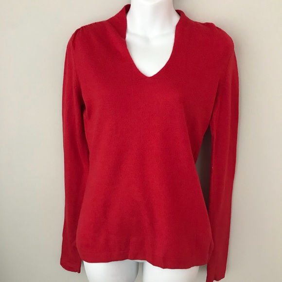 Soft Red Banana Republic V-neck Sweater size small - Picture 2 of 5