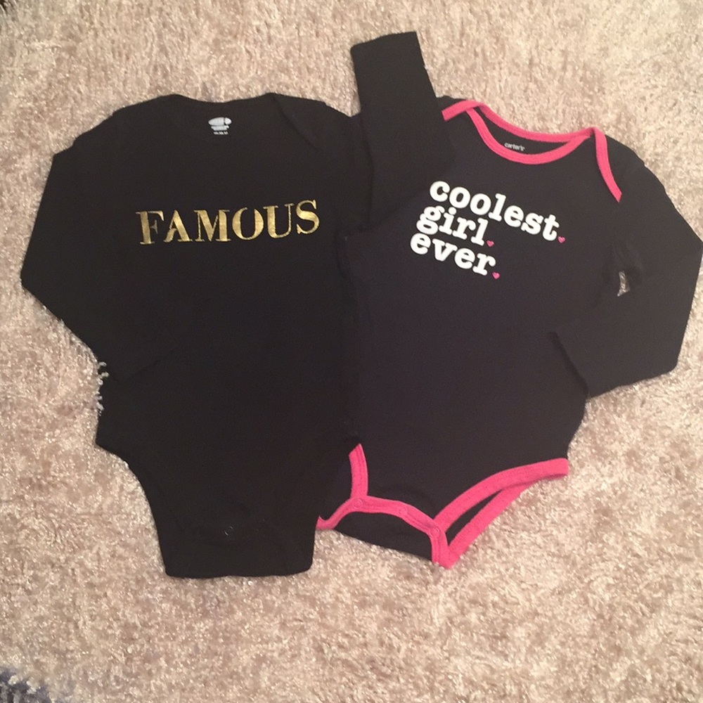 Long sleeve Onesie, Set of 2. 18-24 mo