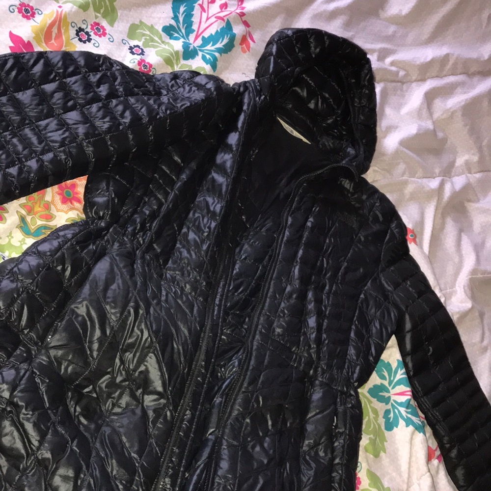 Women thermoball north face jacket xl