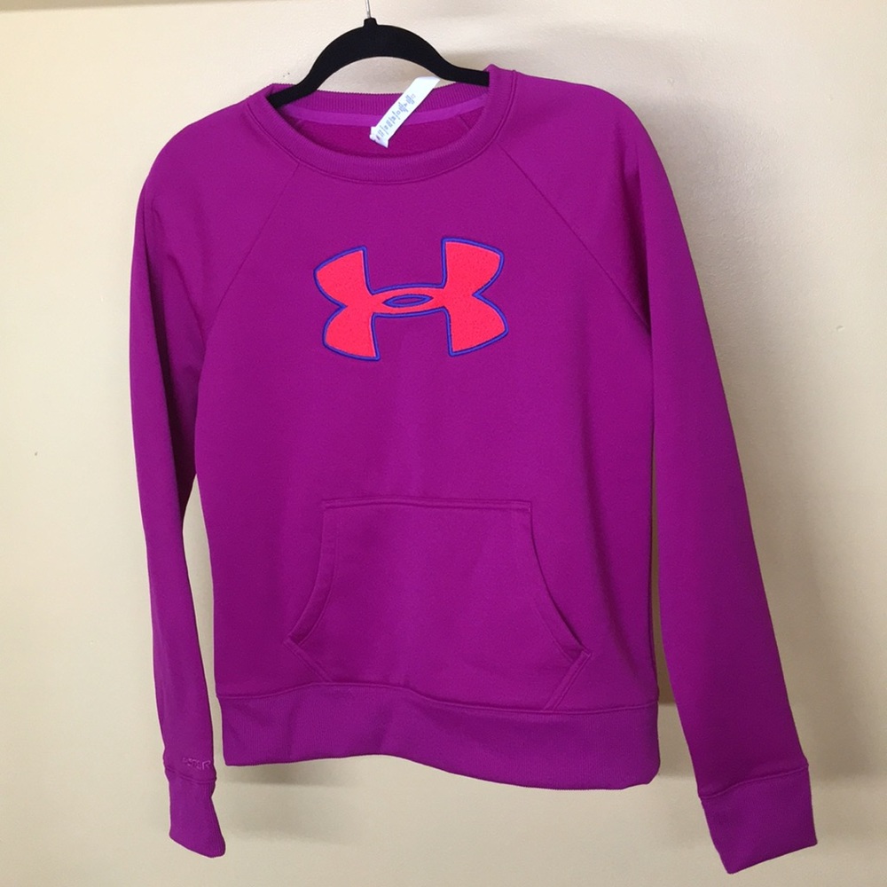 Under Armor cold gear sweatshirt woman’s size M