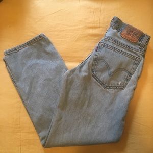 Vintage Levis | Relaxed Fit Straight Leg 550