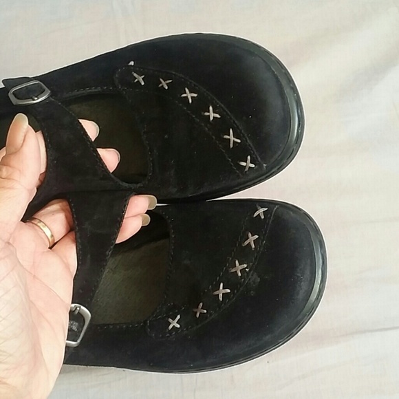 dansko mary jane sneakers