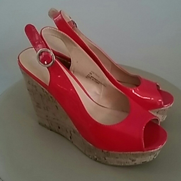 red wedges size 12