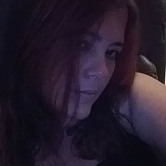 Meet your Posher, Cassandra - Picture 1 of 1