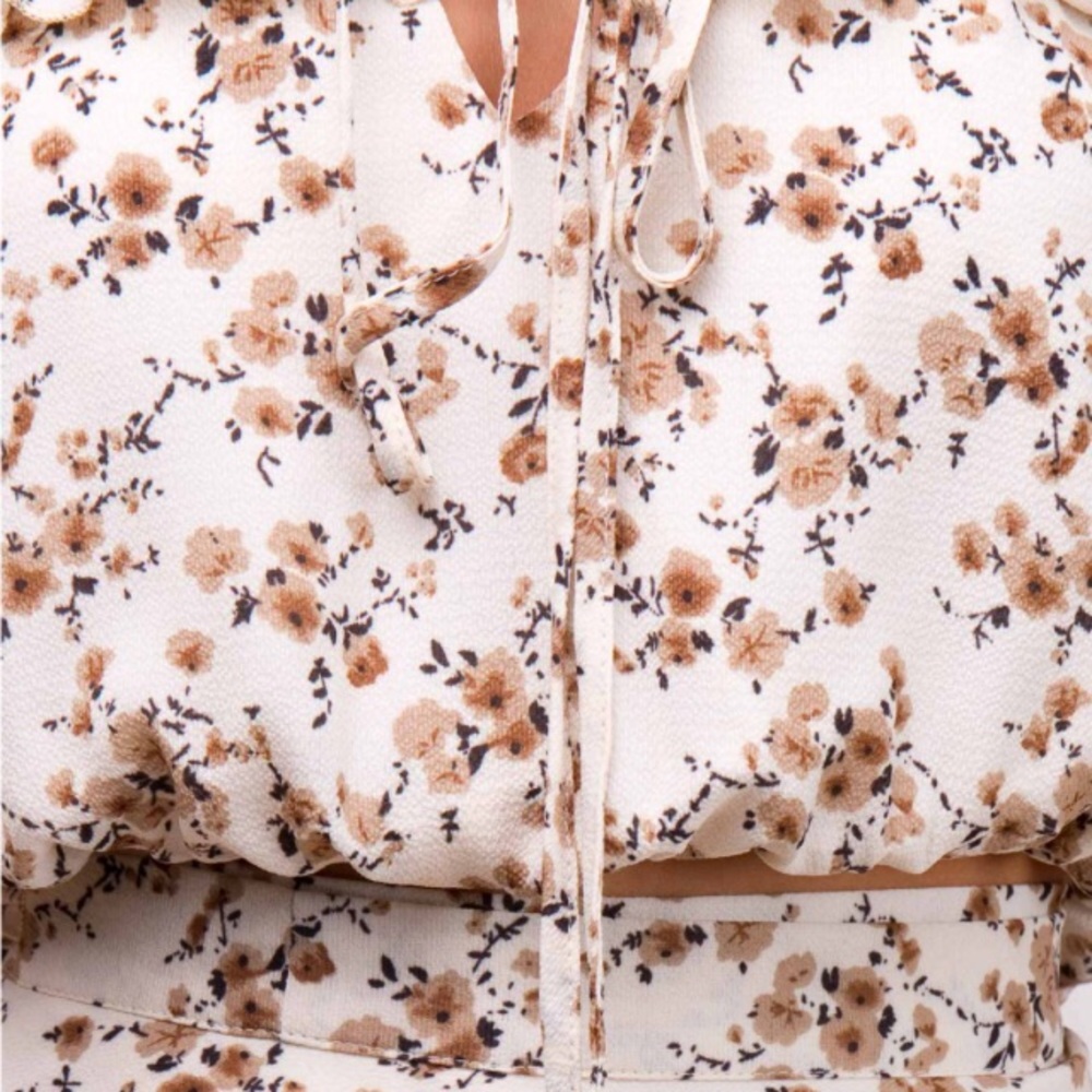 Crop Set Off The Shoulder Reverse - Picture 2 of 6