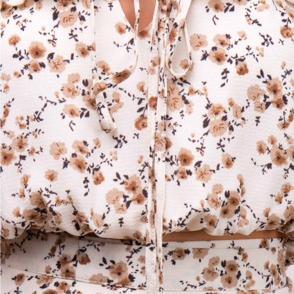 Crop Set Off The Shoulder Reverse - Picture 2 of 6