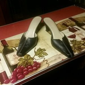 Black Leather Kitty Heel Mules Size 10W