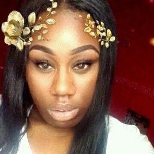 Meet your Posher, Damika