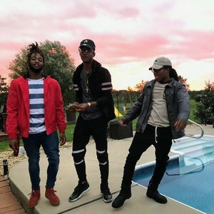 Meet your Posher, Kenyon