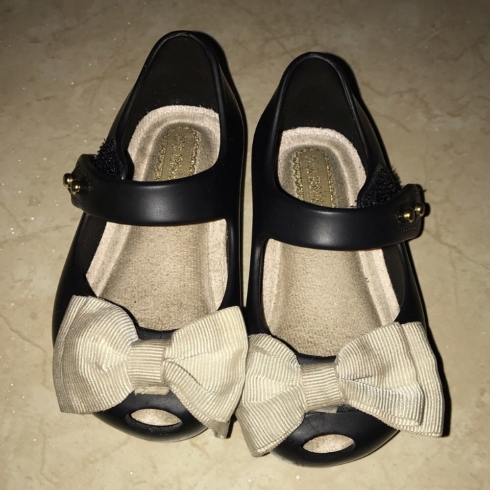 Mini Melissa Black