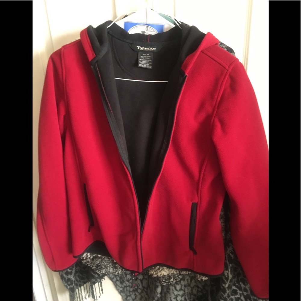 Red jacket - Picture 1 of 2