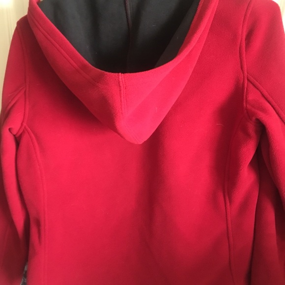 Red jacket - Picture 2 of 2