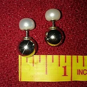 Helzberg Diamonds pearl earrings