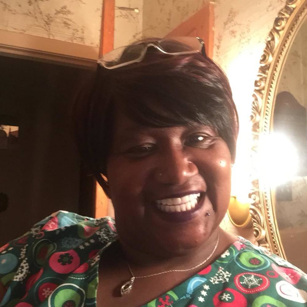 Meet your Posher, Sharon