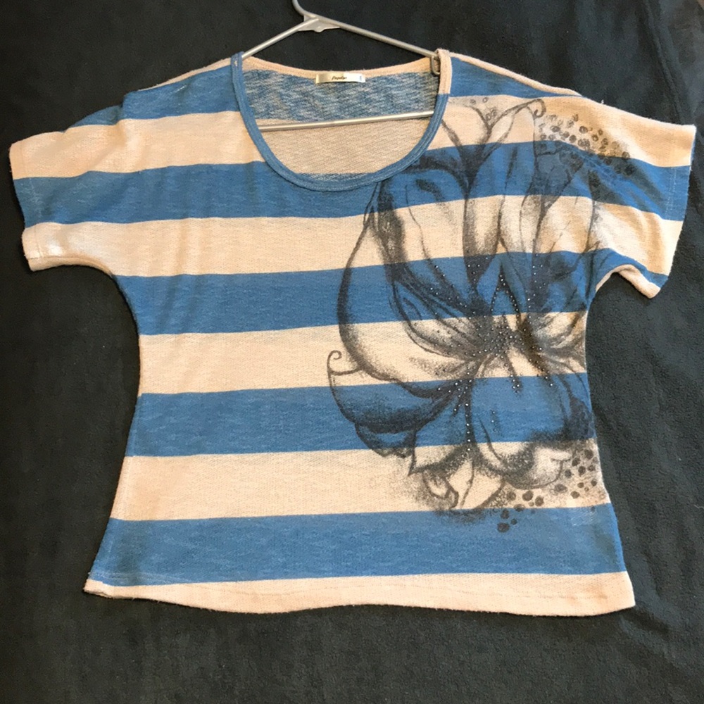 Blue/tan striped floral design casual shirt