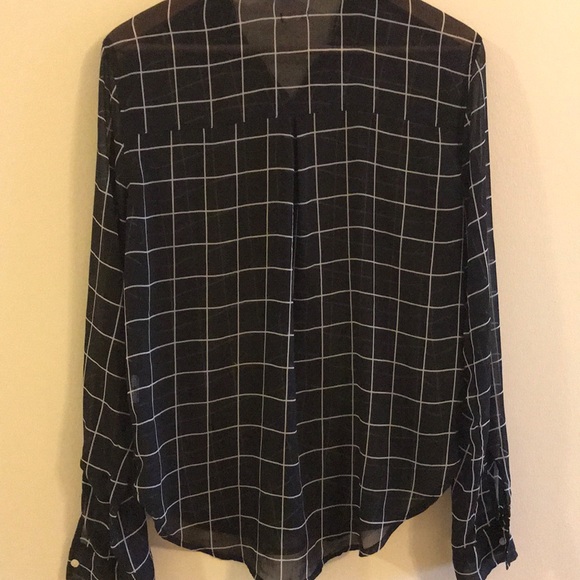 Hollister sheer top! - Picture 4 of 4