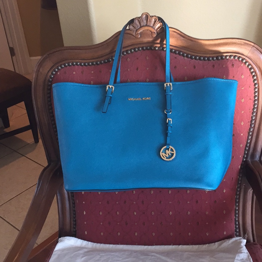 Authentic Turquoise Michael Kors large tote bag