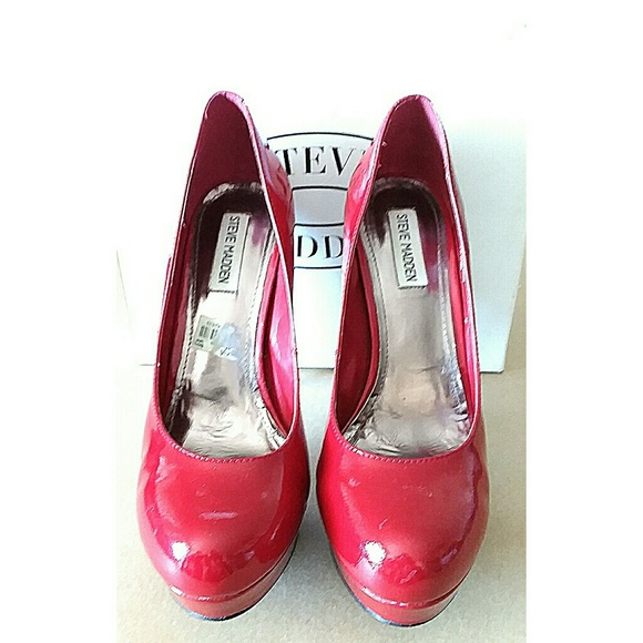 Steve Madden Caryssa Red Patent Pumps - Picture 1 of 6