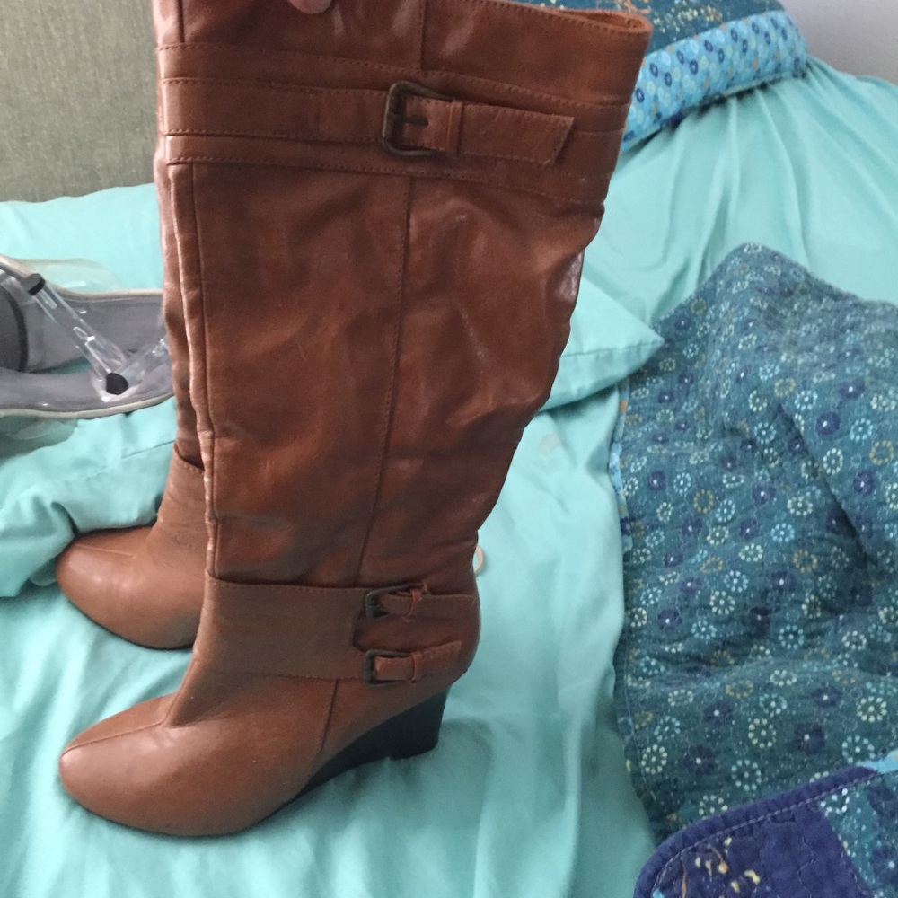 Cognac colored platform boot