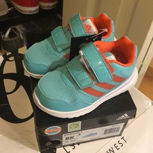 Adidas little girls sneakers