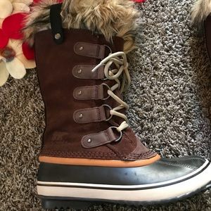 Women’s Joan of Artic Sorel boots size 7