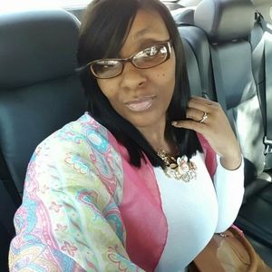 Meet your Posher, Nakia