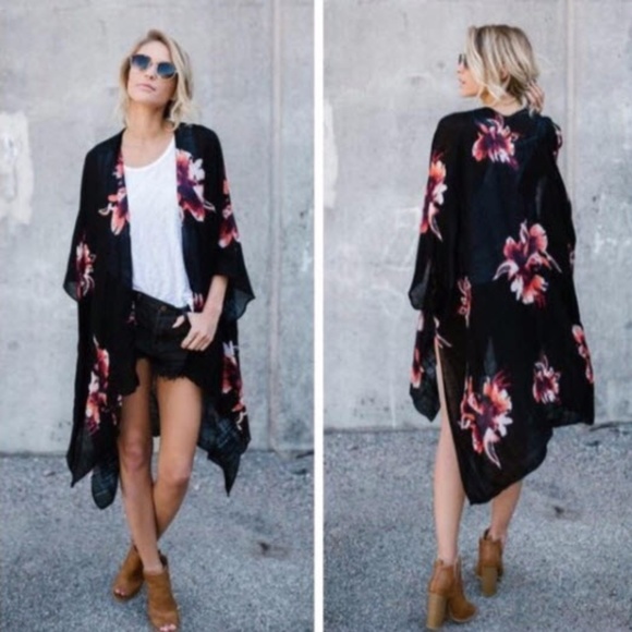 Tops - Floral Print Kimono Cover Up Black, Red, Cream NWT