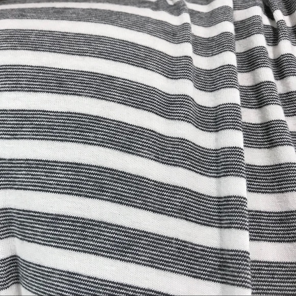 Anthro “Taking Turns Top” by Lil - Picture 5 of 8