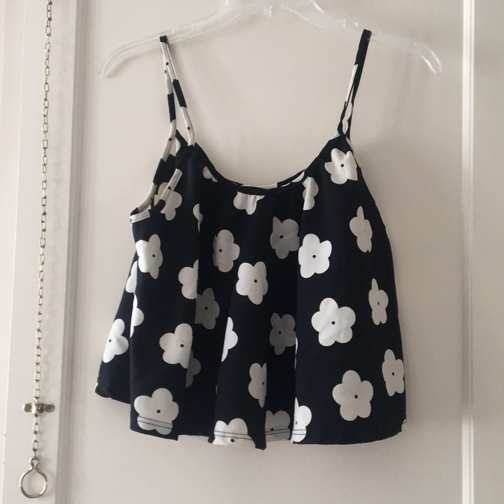 Black and white flower tank top