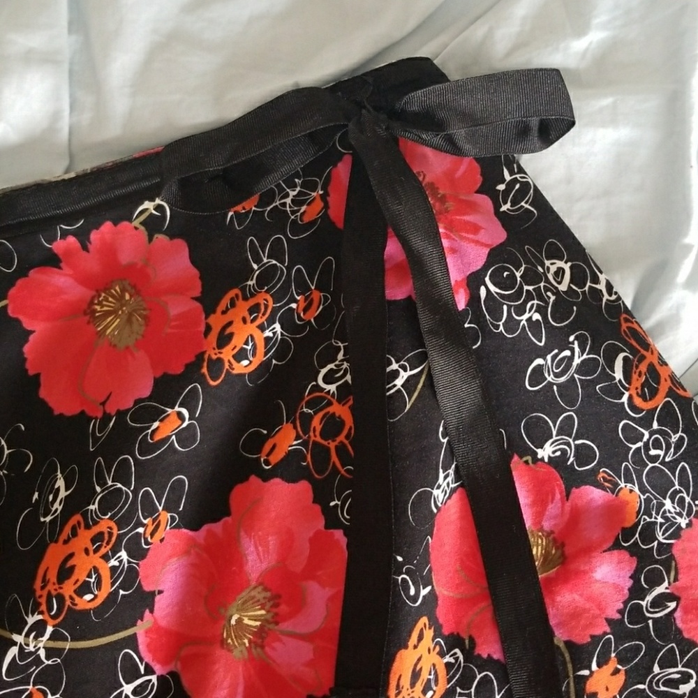 💮Pretty poppy flower skirt - Picture 3 of 4