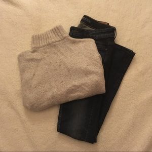 Turtleneck AE sweater