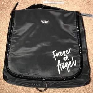 🆕 Victoria secret travel bag