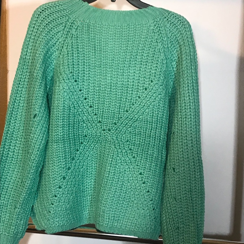 Sweater - Picture 4 of 4