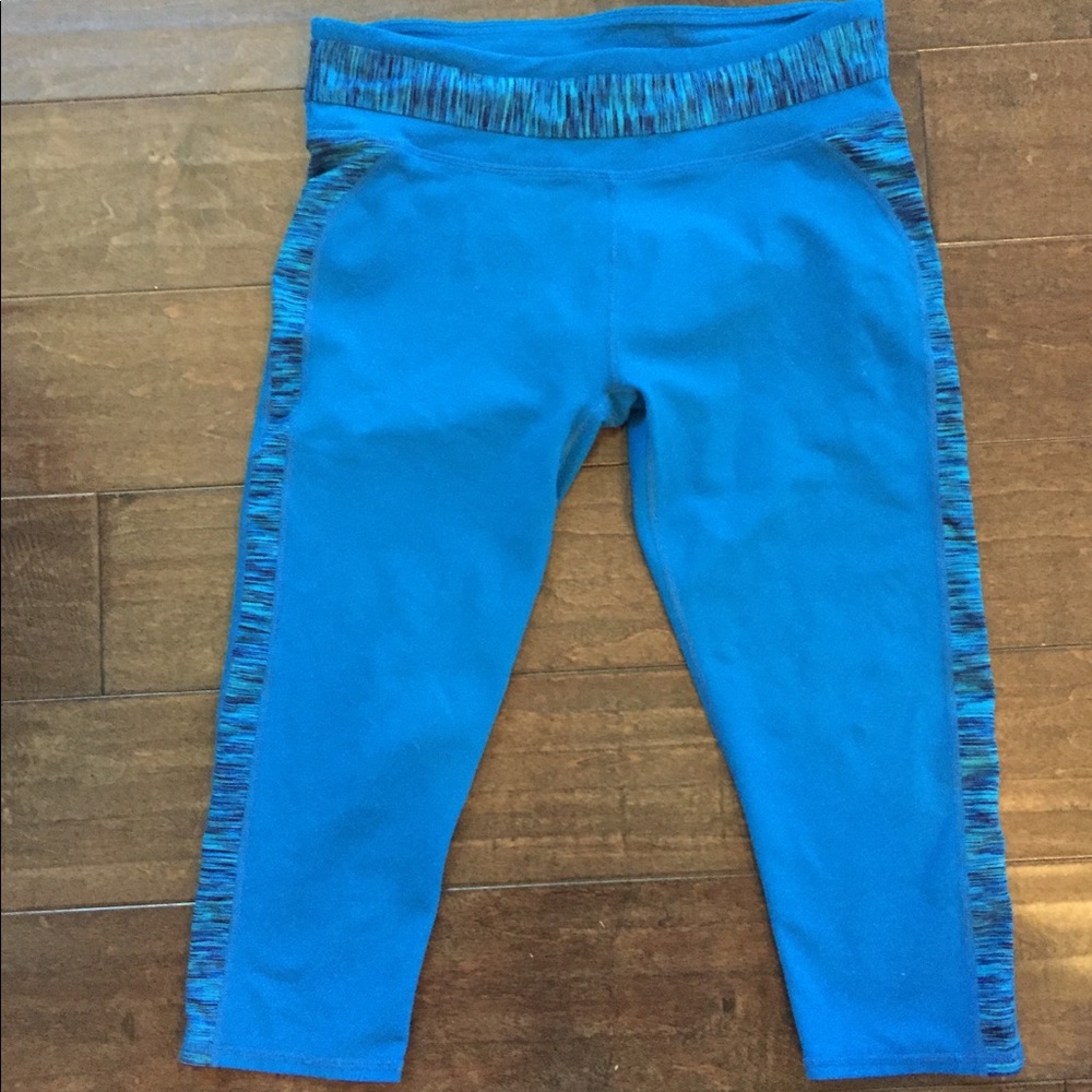 Fabletic crop work out pants
