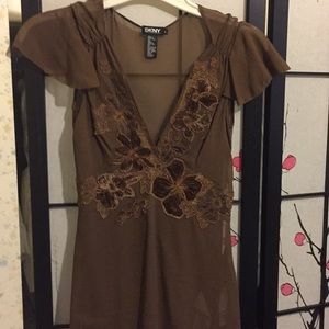 Beautiful top DKNY only wore once