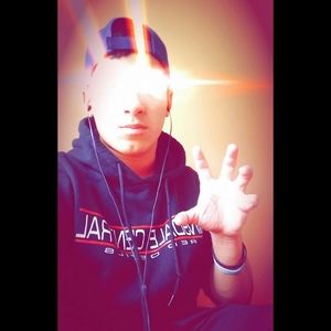 Meet your Posher, Lorenzo