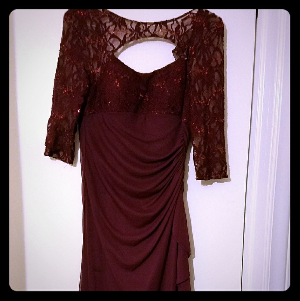 Wine Color Betsy & Adam Gown/Matching Sz 8 Shoes