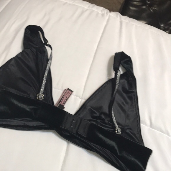 🆕 VS sparkle velvet plunge Bralette - Picture 3 of 5