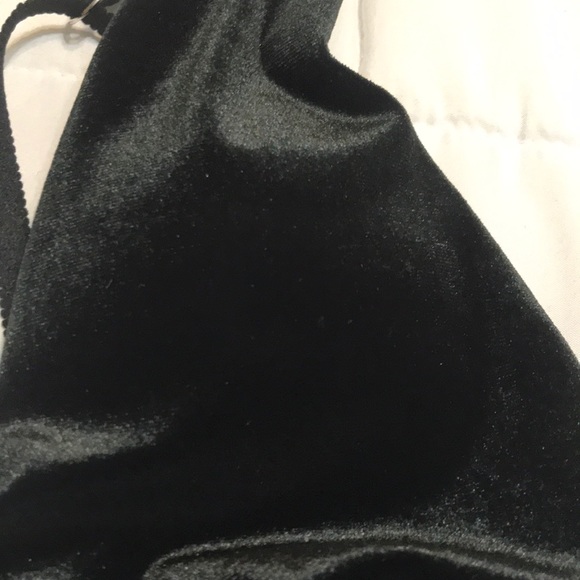 🆕 VS sparkle velvet plunge Bralette - Picture 5 of 5