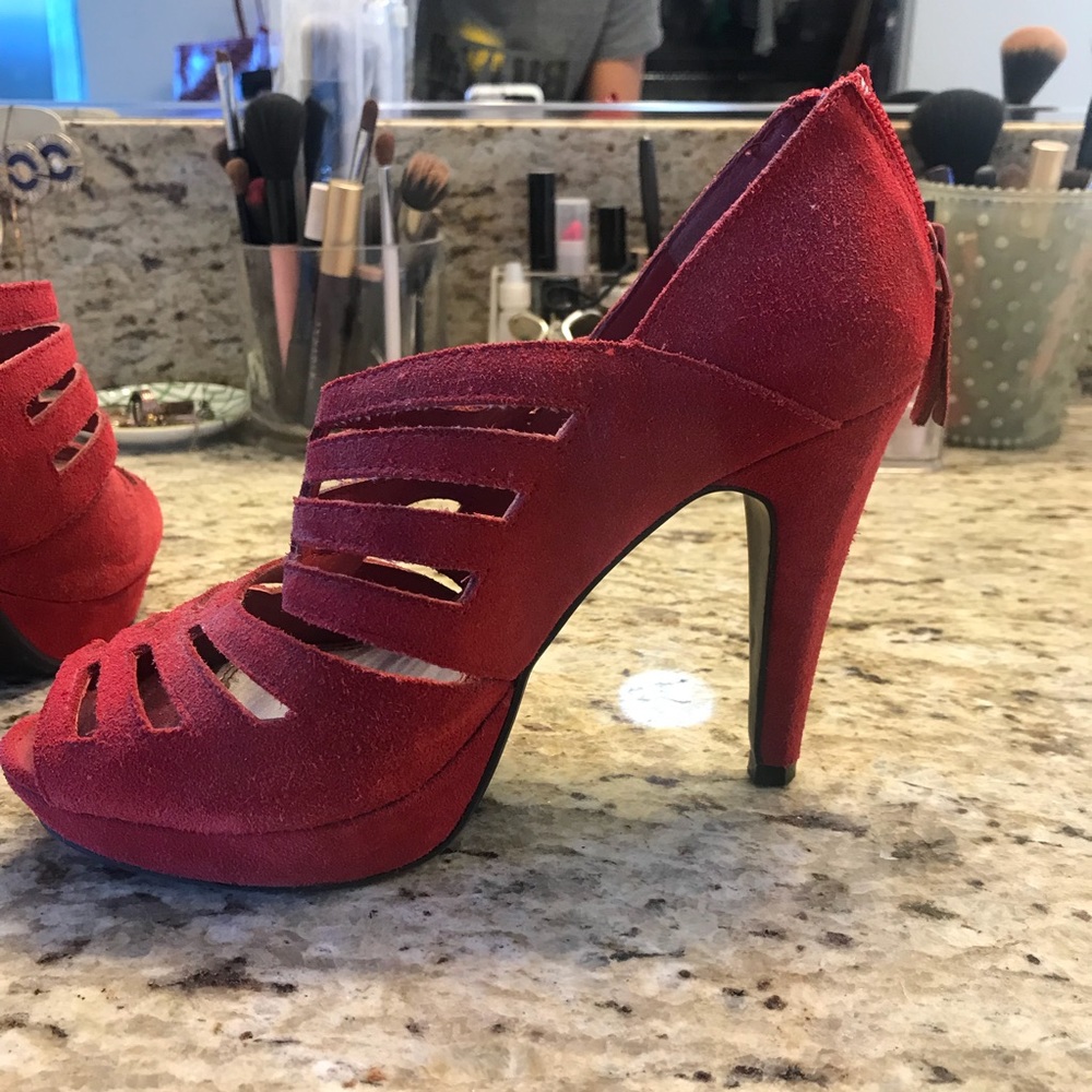 RED Nine West Caged Heels 💃🏻