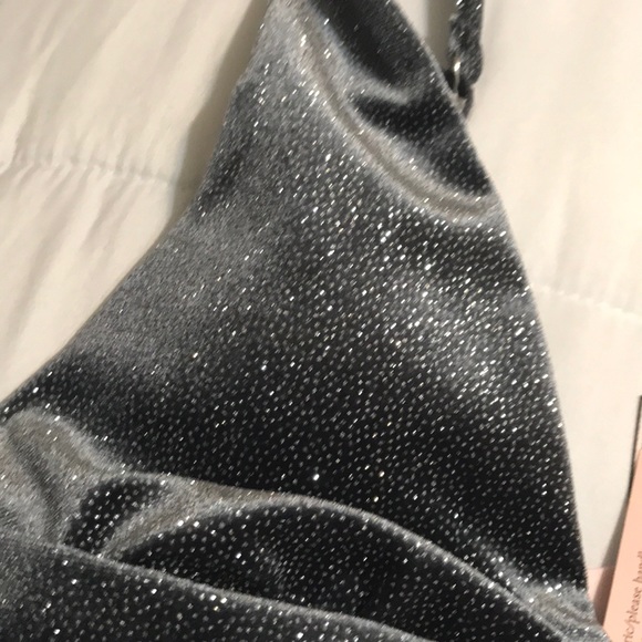 🆕 VS Sparkle velvet plunge Bralette - Picture 3 of 4