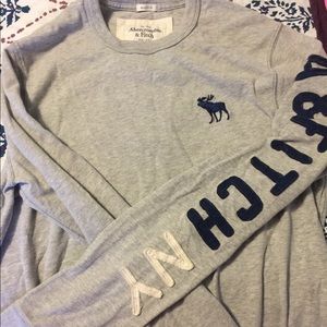 A&F Muscle Long Sleeve in great condition!