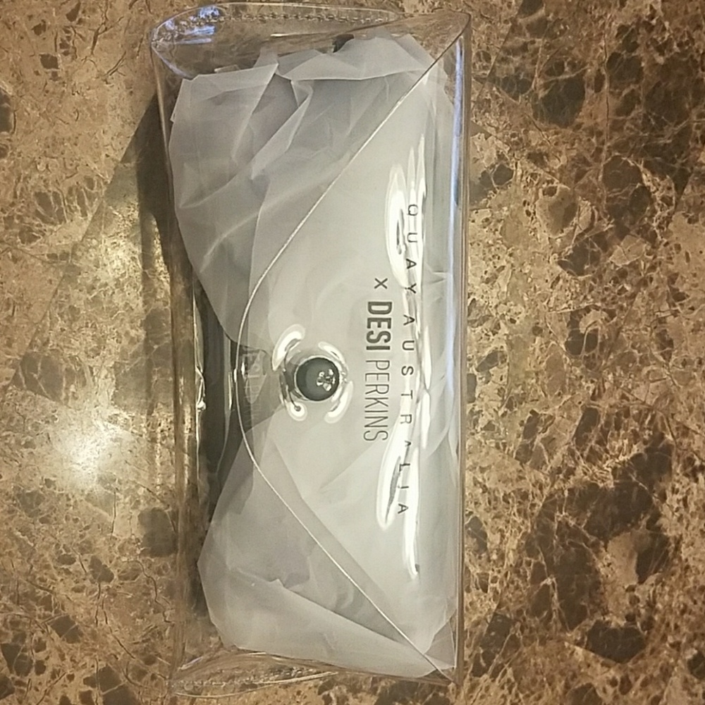 Quay Australia HIGH KEY sunglasses