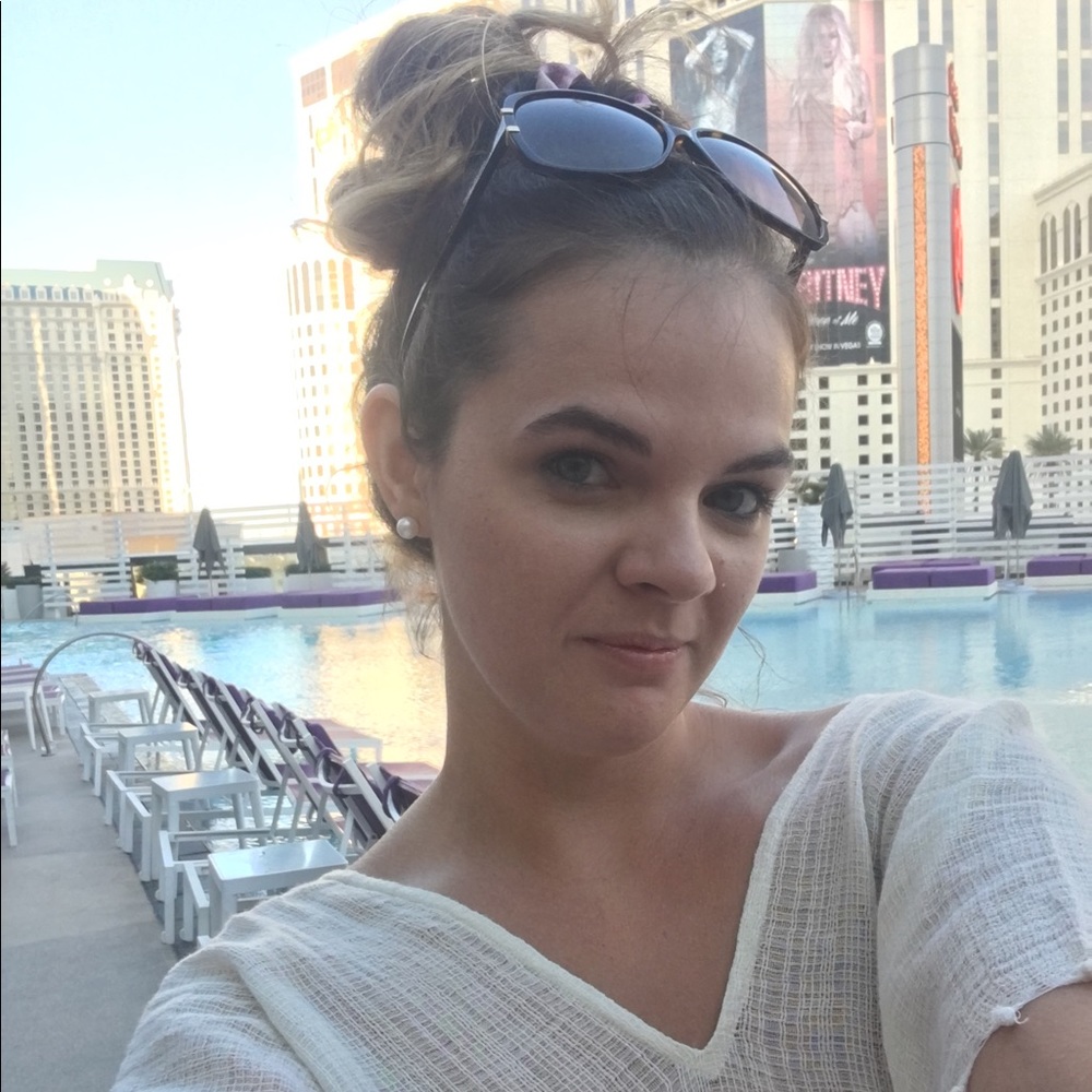 Meet your Posher, Jaclyn