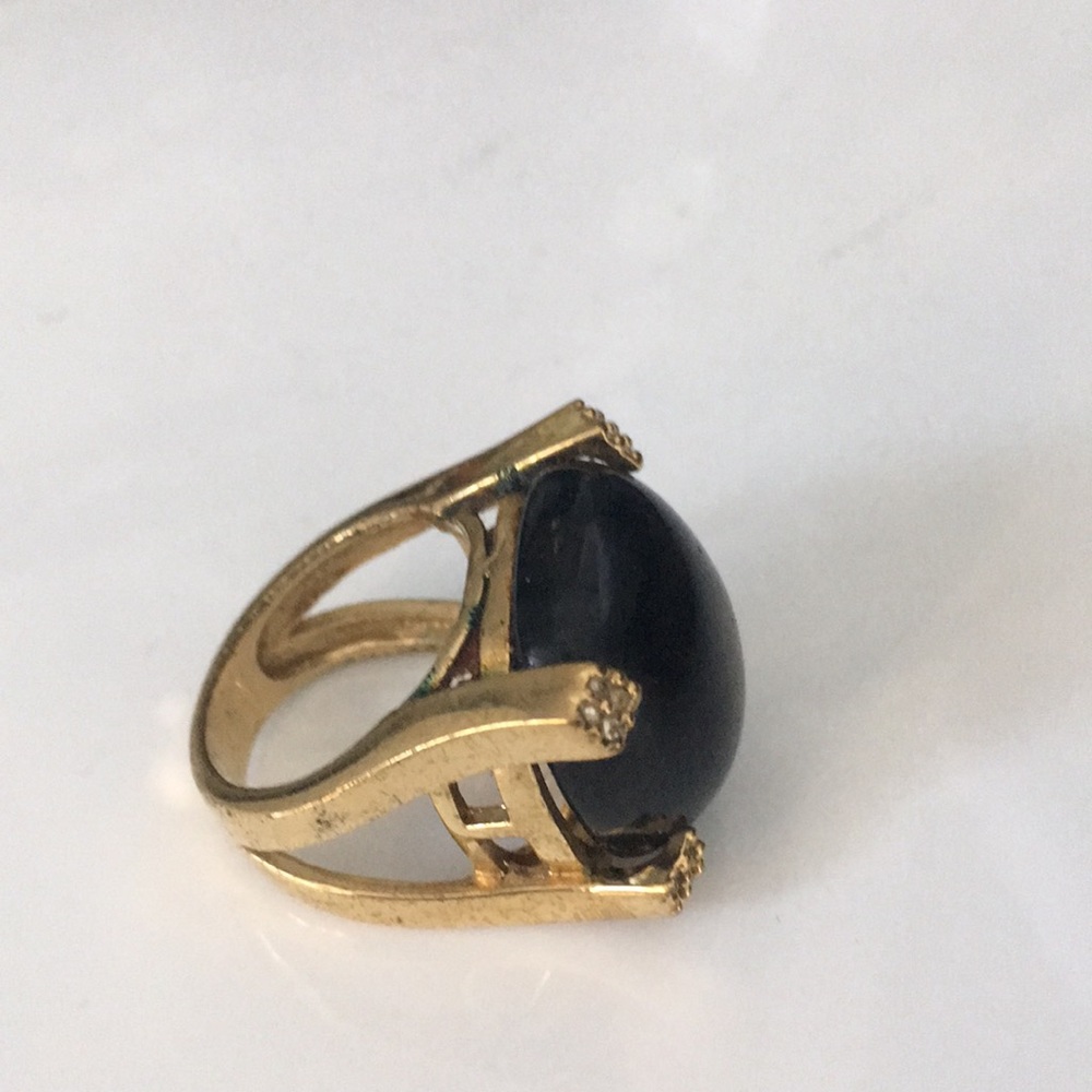 Ring - Picture 2 of 2