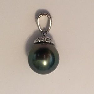 Tahitian Pearl Charm