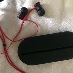 UrBeats 2 blk/red