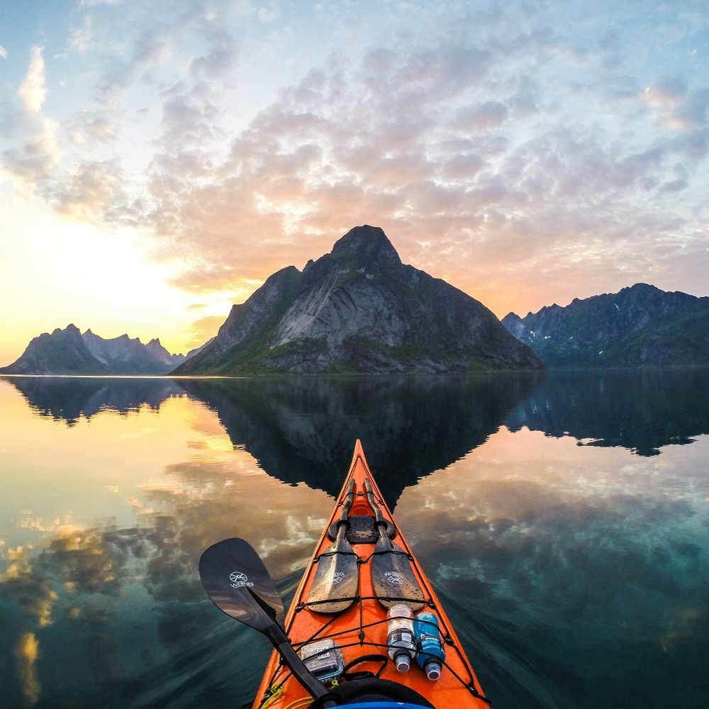 Meet your Poshers Sam & Tony