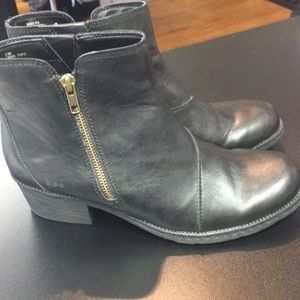 Born boc Black Leather Boots Booties 9.5