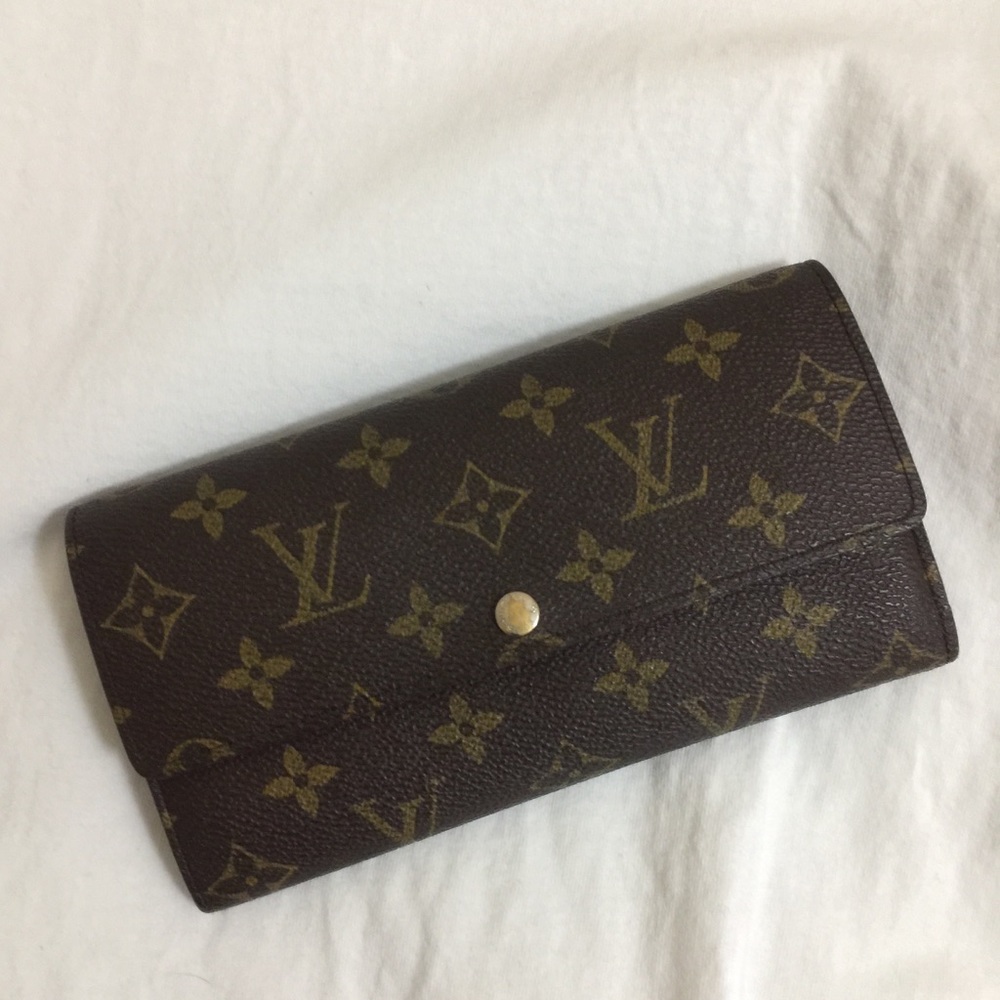 LV Wallet
